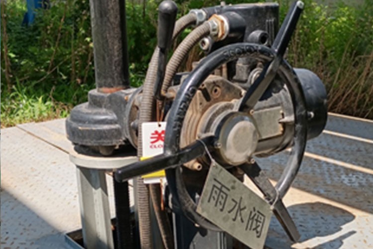 北京市房山區燕山燕房東北環線潤滑油公司